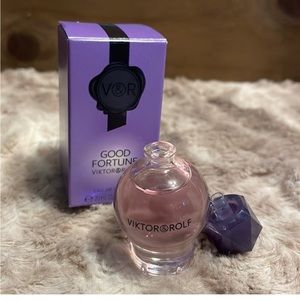 Giving Away!! 💗NEW : mini Viktor & Rolf Good Fortune AUTHENTIC